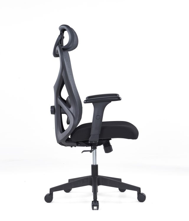 Modern Ergonomic Office Chair – Black Frame, PU Armrests & Adjustable Tension